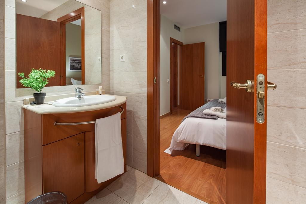 Habitat Apartments Carders Barselona Oda fotoğraf